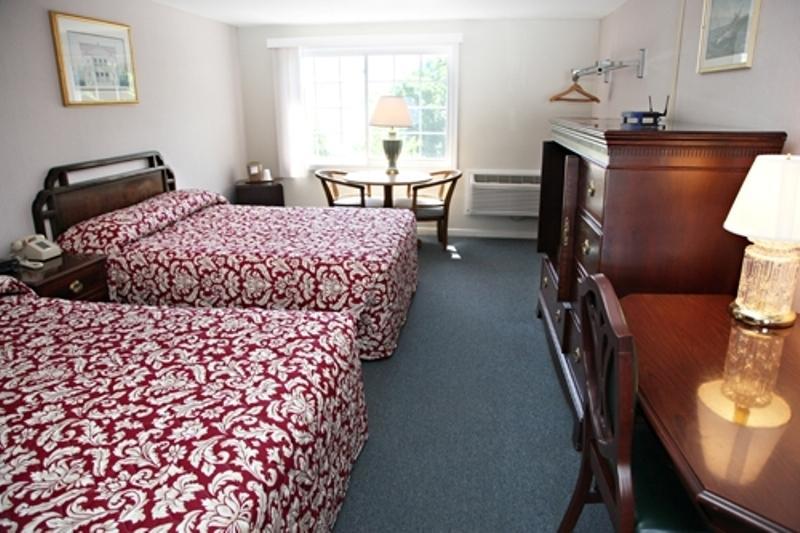 Centerville Corners Inn Стая снимка