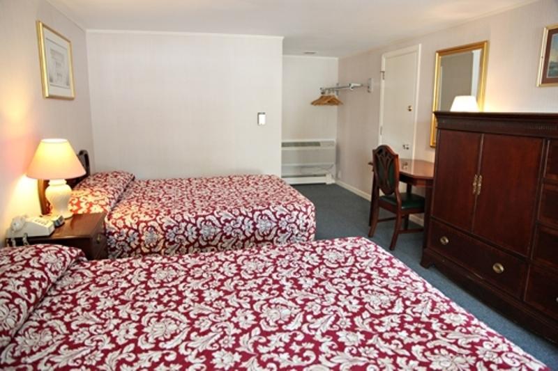 Centerville Corners Inn Стая снимка