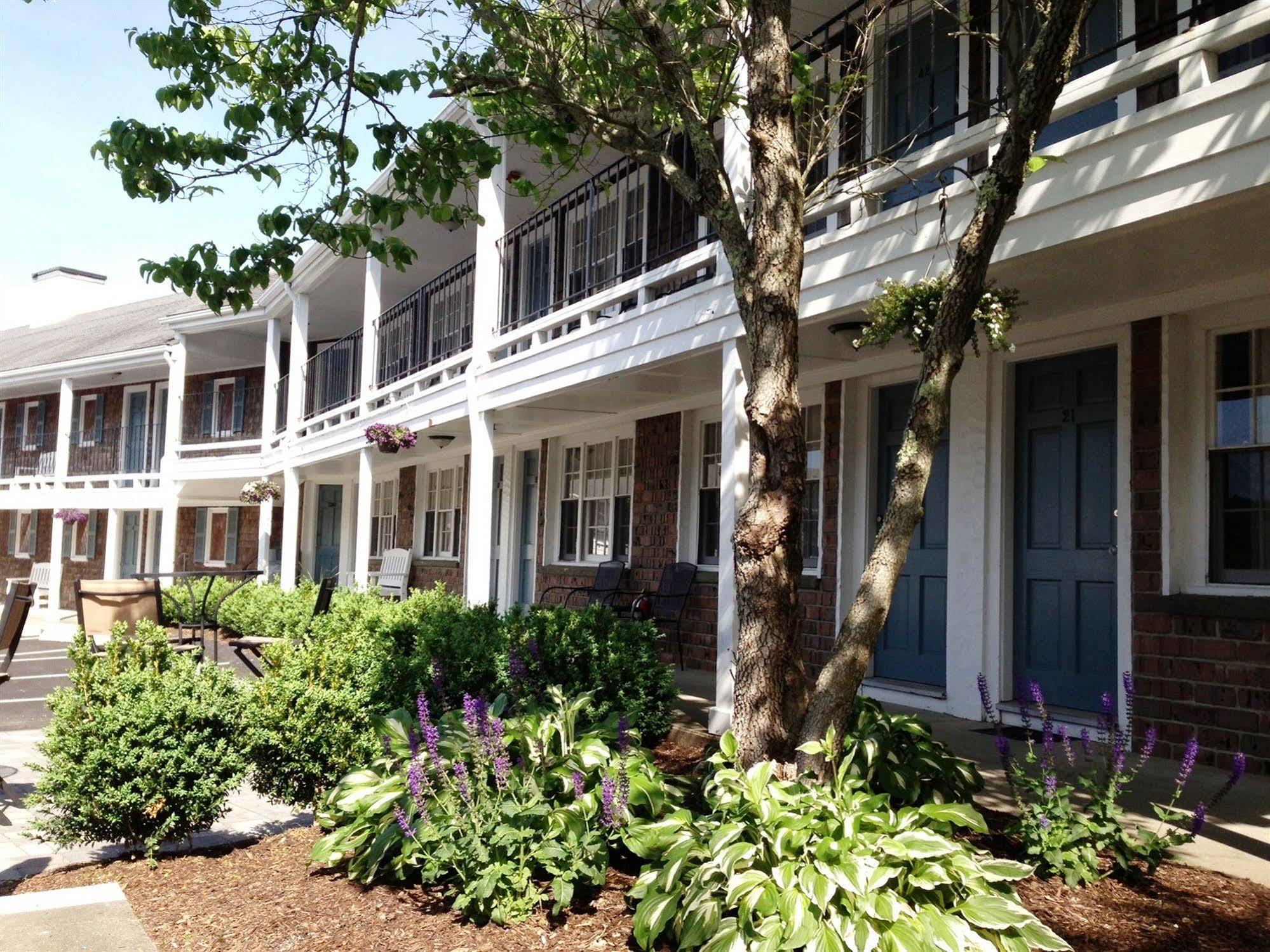 Centerville Corners Inn Екстериор снимка