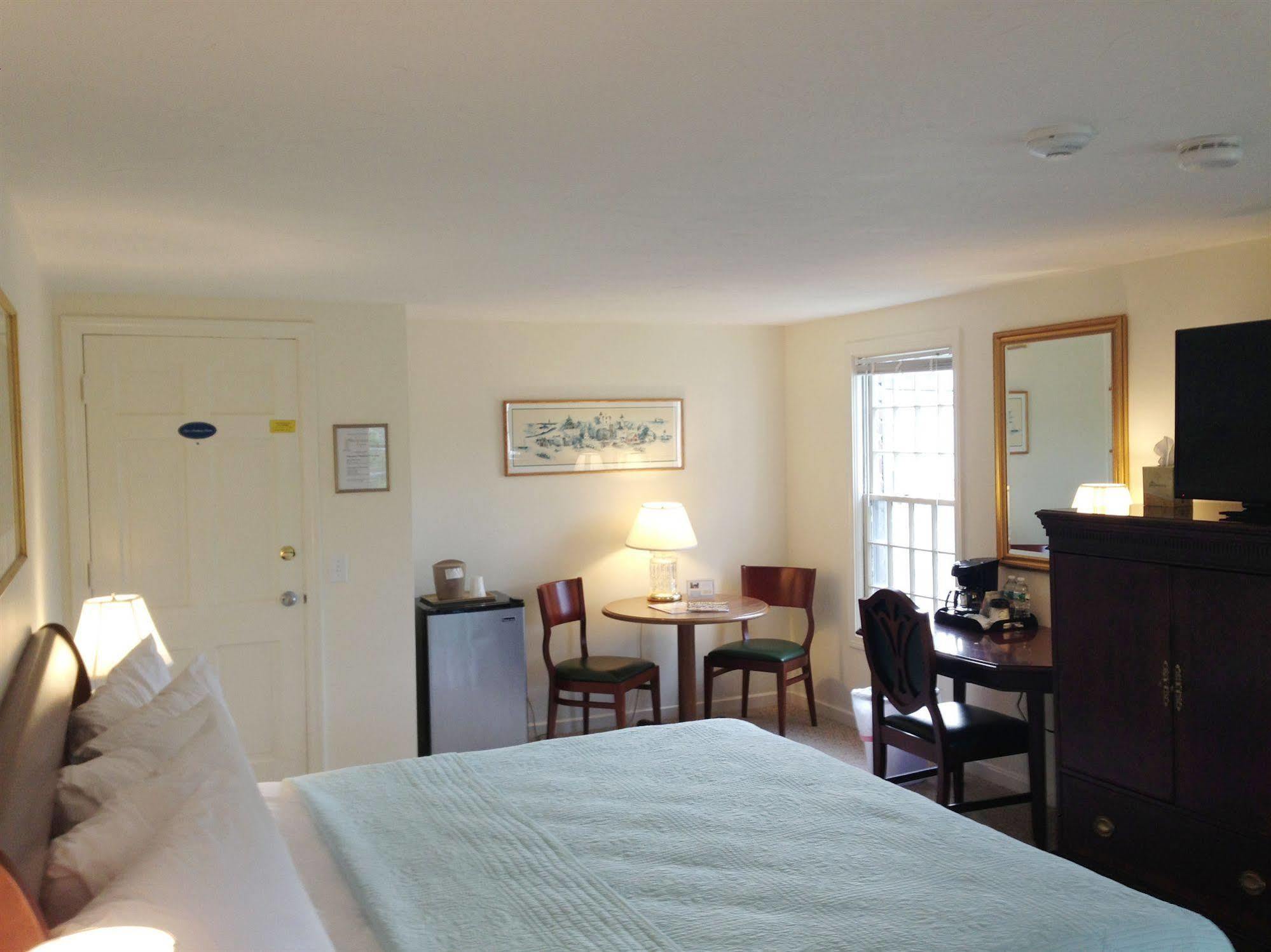 Centerville Corners Inn Екстериор снимка